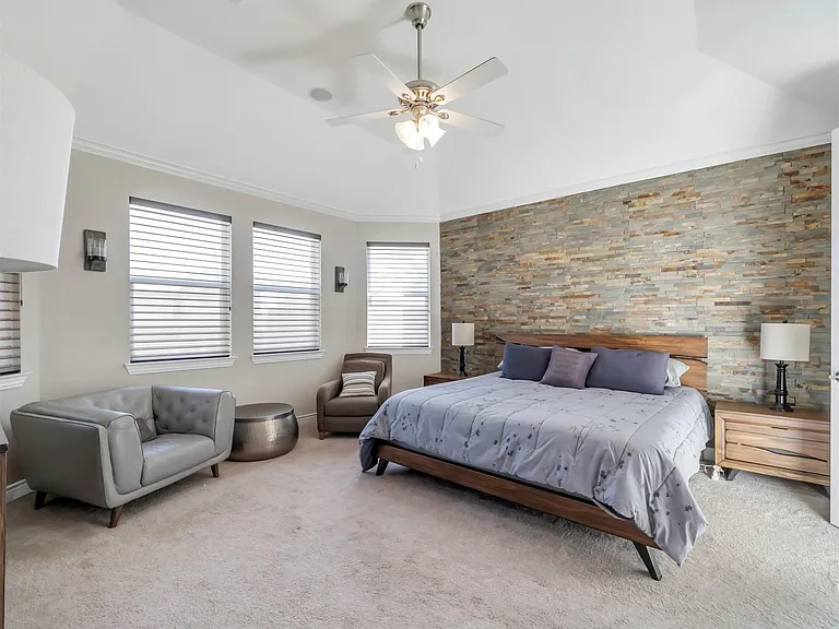 2019 Wild Peregrine Cir — Photo 16