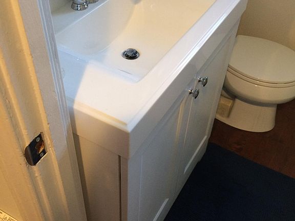 5th image of 323 N 5th St APT 2
