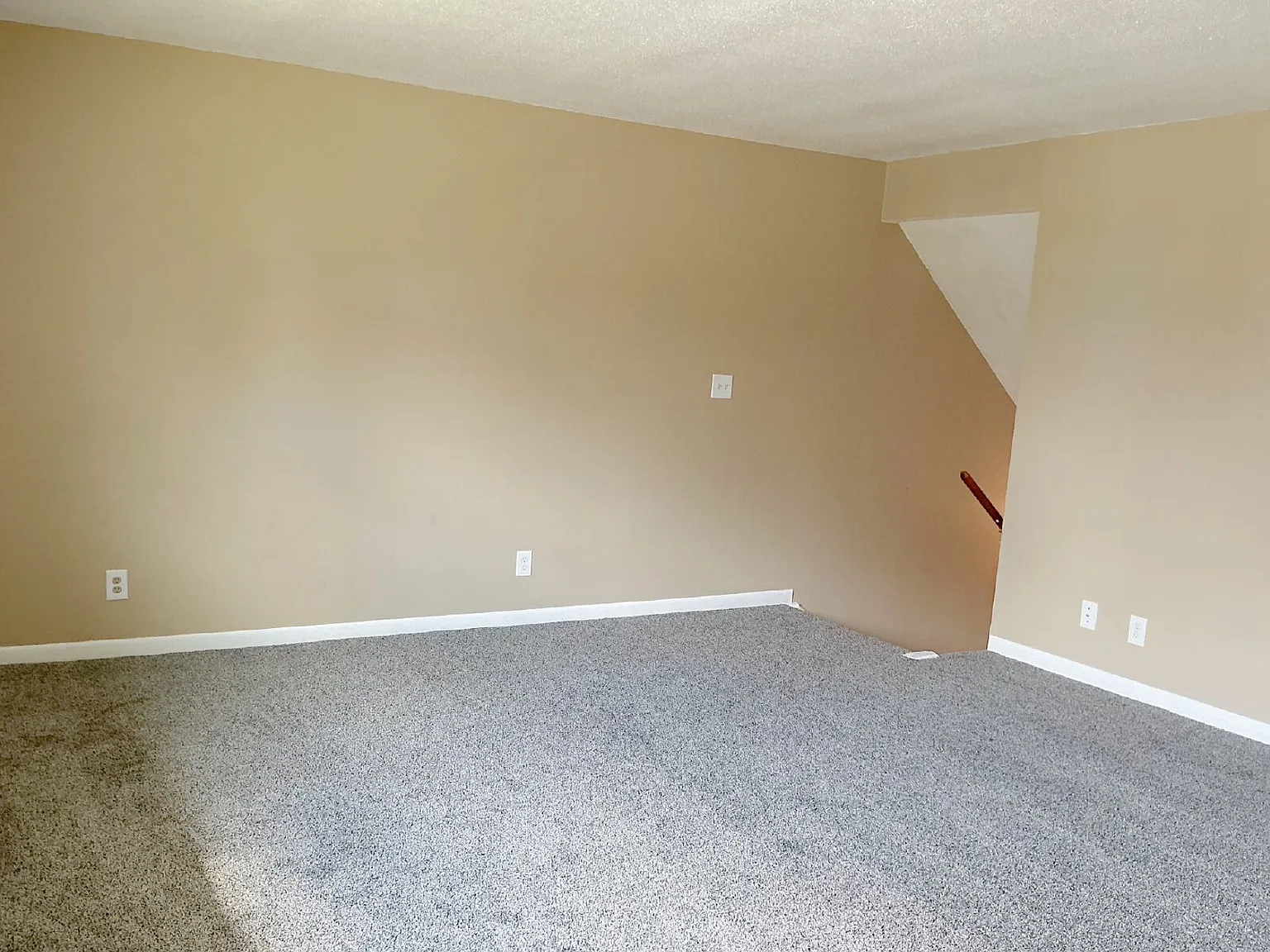 1 bed, 1.0 bath, 1000 sqft, $1,150 — Photo 2