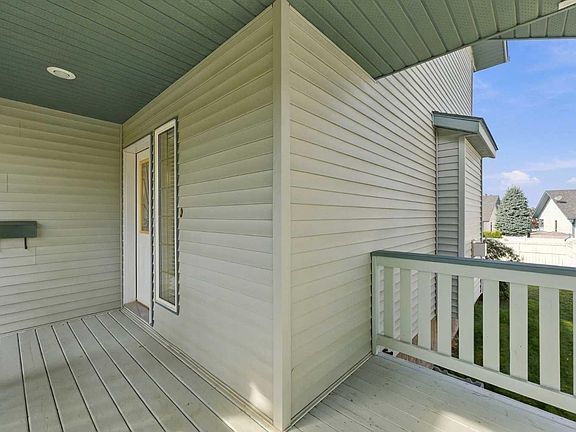 3rd image of 116 Reichley St