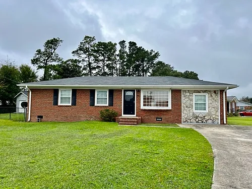 34 Berkshire Dr Photo 1