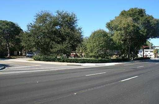 1st image of 218 N East Ave
