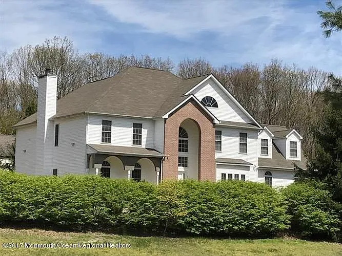 280 Aldrich Rd photo 1