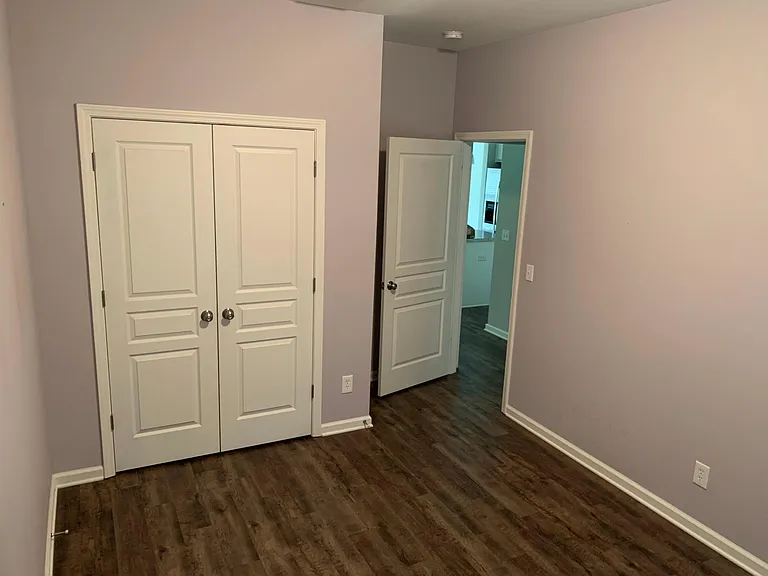 304 Huron Dr — Photo 11