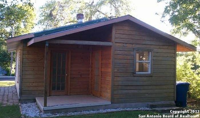 BACK OF THE HOUSE