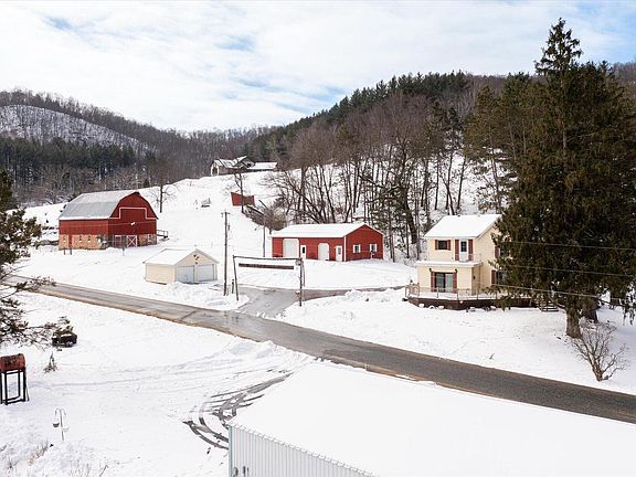 2nd image of S921 Sveum Ridge ROAD