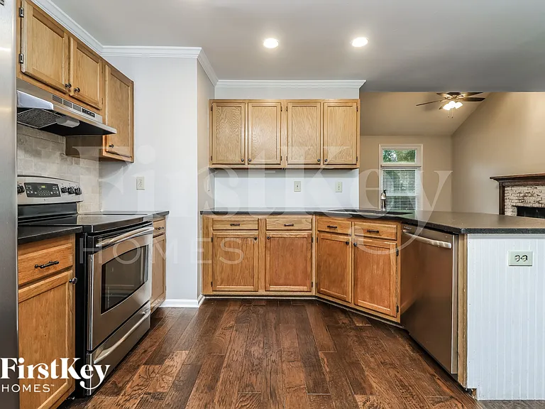 1926 Diamond Pl NW — Photo 12
