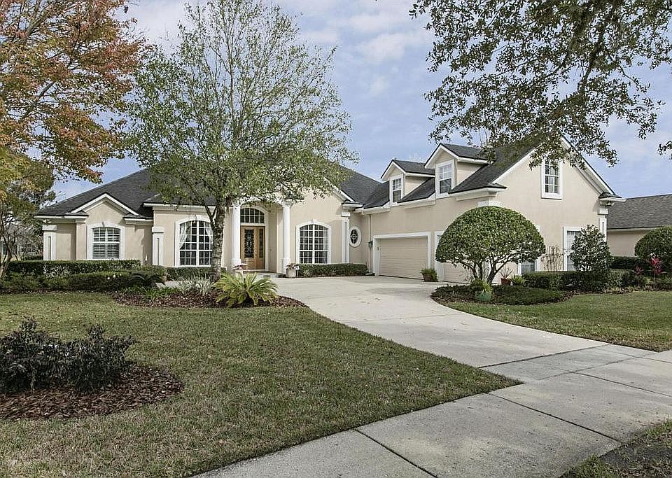 1st image of 144 Pinehurst Pointe Dr
