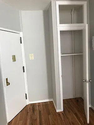 Rented by Salon Realty Corp | media 14