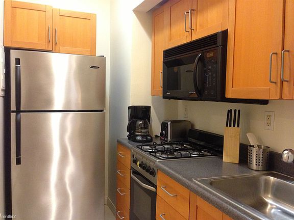 5th image of 1109 2nd St APT F