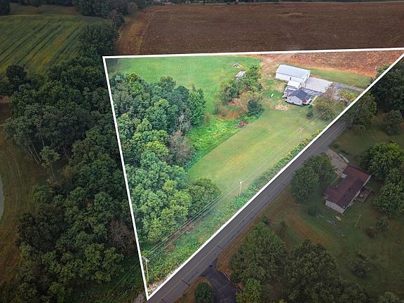 3rd image of 12575 Chesterville Rd
