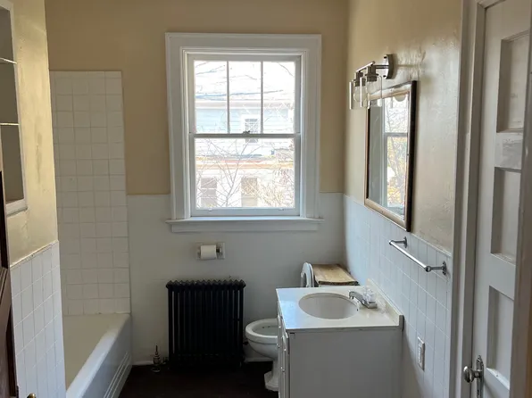 2504 Vanderbilt Ave #2, Raleigh, NC 27607