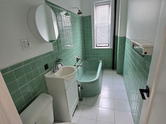 5th image of 1163 Saint Johns Pl #4