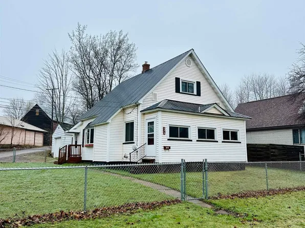 618 Mitchell Ave, Negaunee, MI 49866