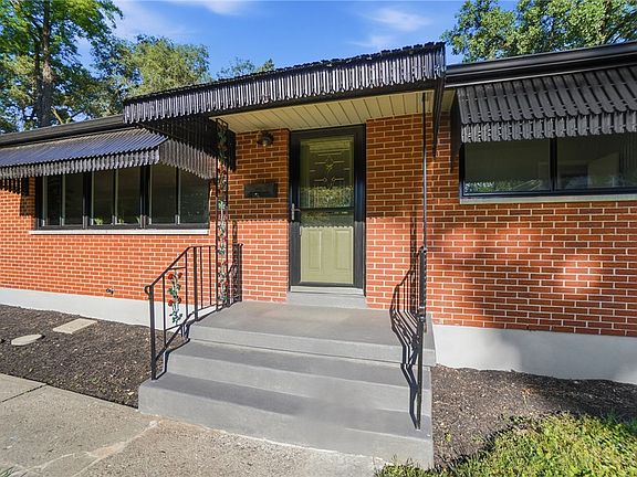 5th image of 327 Constantia Ave