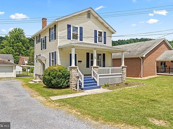 5th image of 308 S Green St