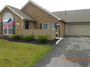 5812 Parchment Dr, Westerville, OH 43081