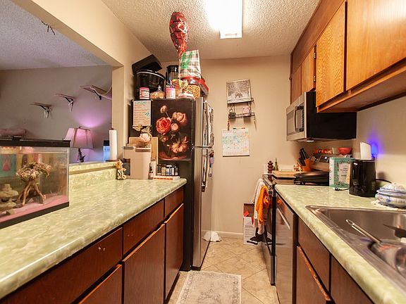 3rd image of 152 E University Dr APT D101