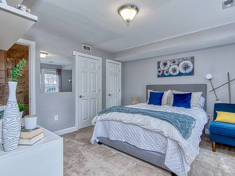 2272 S Garfield St — Photo 24