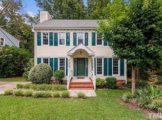 4 Cedar Hill Dr, Durham, NC 27713