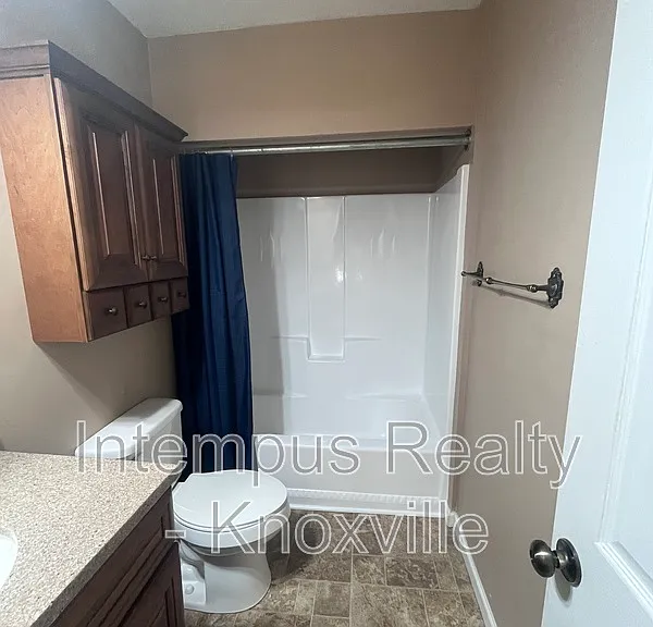 405 Iroquois Ln #2 — Photo 13