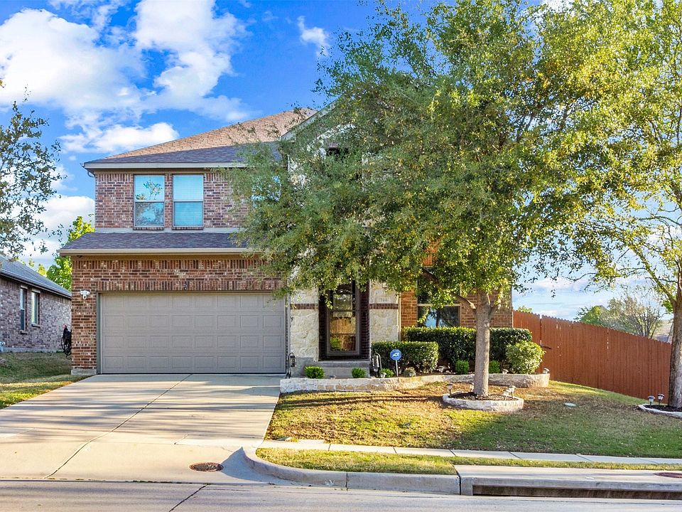 1st image of 700 Hardwood Dr