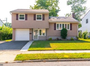 224 Holly Dr, Roselle, NJ 07203