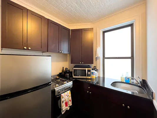 Rented by Denise Rosenblum, LREB | media 10