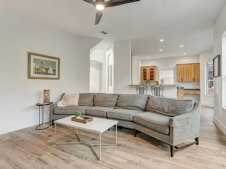 140 Oceans Edge Dr — Photo 14
