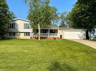 9080 Meadowland Dr, Grand Blanc, MI 48439