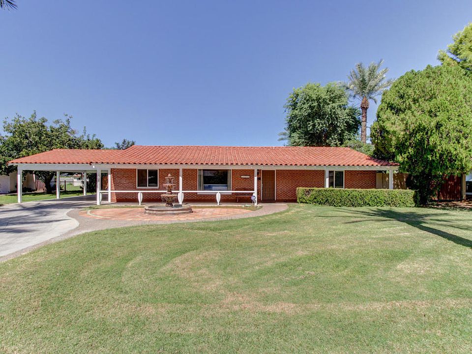 2nd image of 4044 E Wilshire Dr