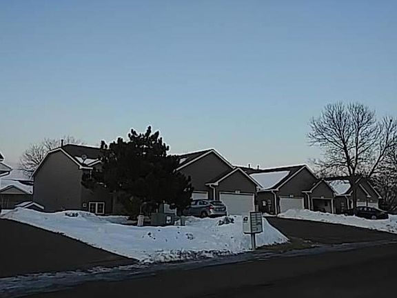3rd image of 725 86th Ave NW