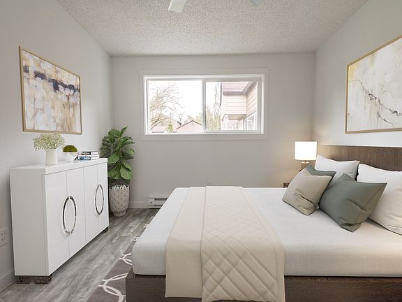 Bel Aire Court | Bedroom