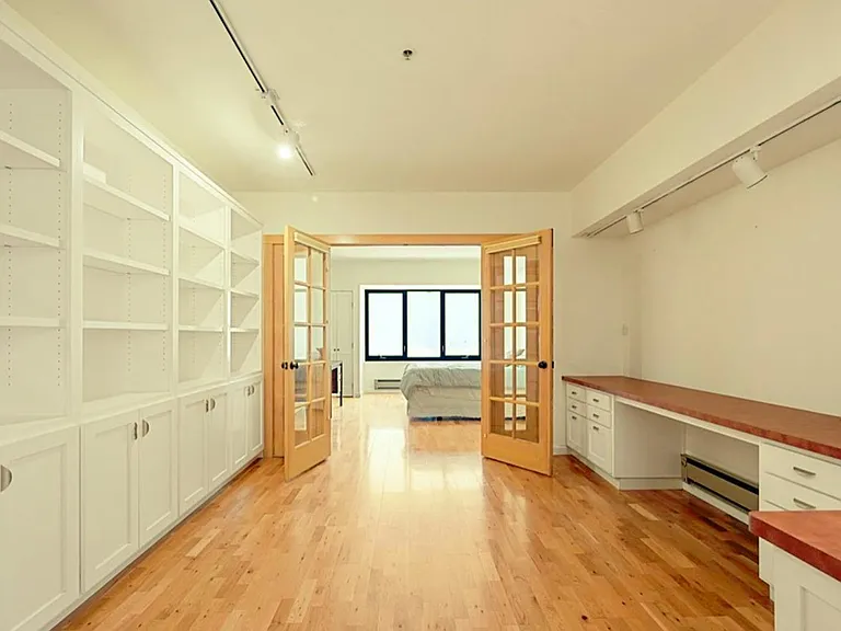 601 Van Ness Ave #151 — Photo 29