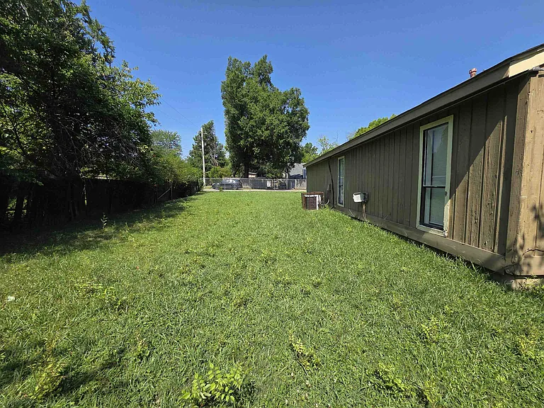6369 Golden Park Dr — Photo 18