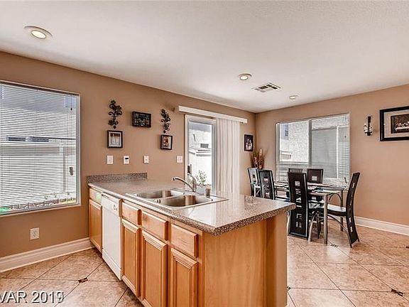 5th image of 2095 Seattle Shore St