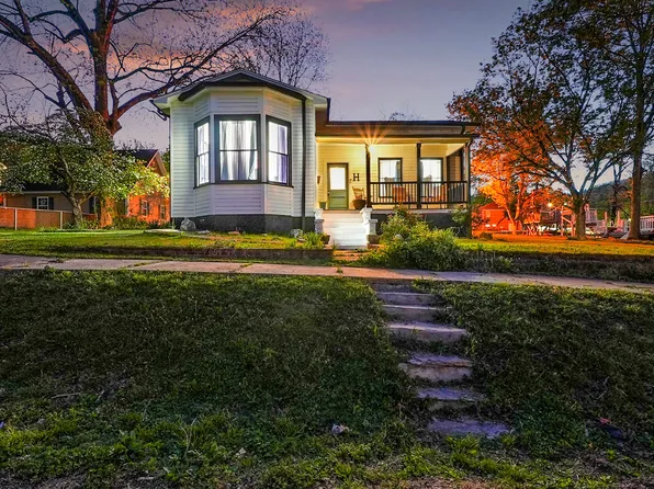 306 Pine Ave, South Pittsburg, TN 37380