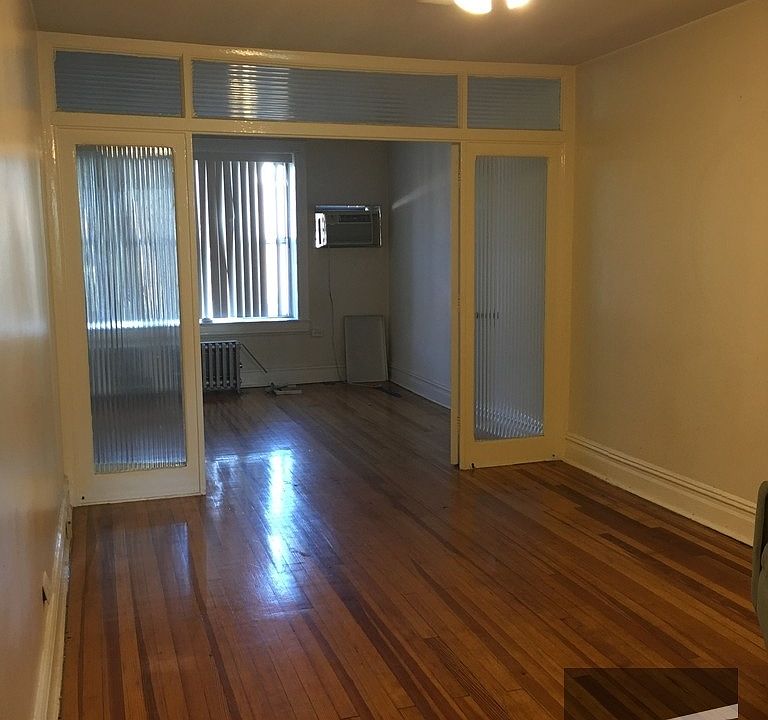 1st image of 3030 49th St #3