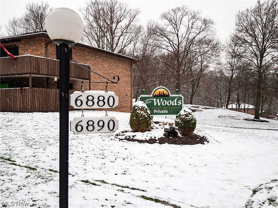 1st image of 6880 Carriage Hill Dr #B-15