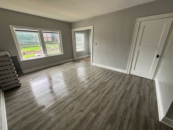 3607 Ingersoll Ave #206