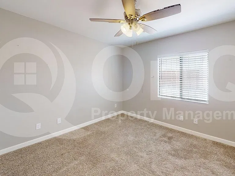 1949 N Swan Rd #29 — Photo 11
