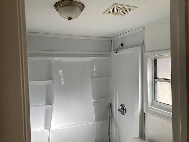 1st image of 1112 SE 3rd Ave