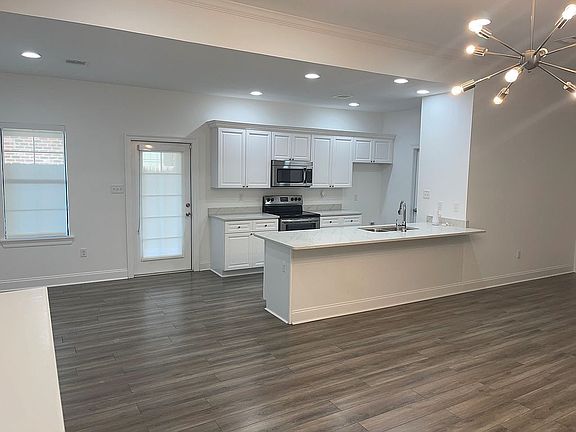 living/kitchen