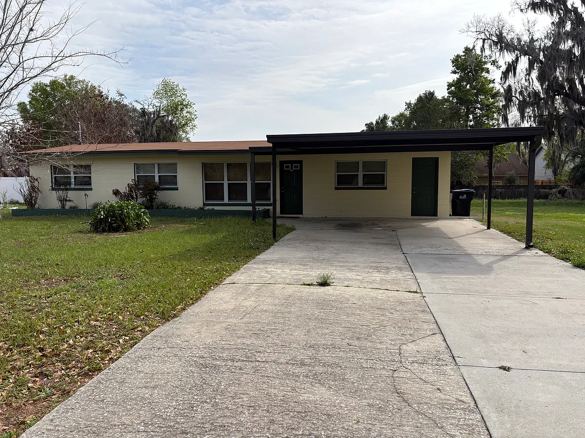 Building Photo - 2403 Gresham Dr