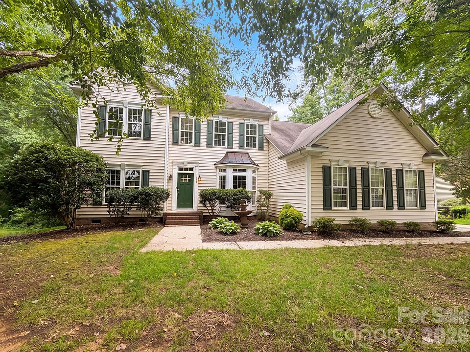 1st image of 153 Montrose Dr