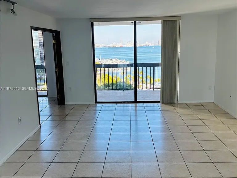 2333 Brickell Ave #1115 — Photo 1