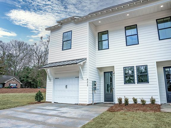 The Townhomes at Owens Crossing