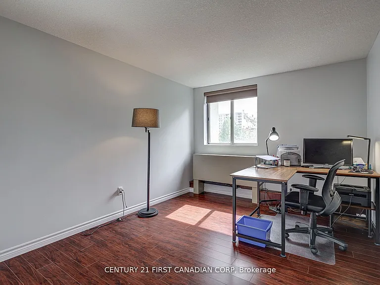 570 Proudfoot Ln #405 — Photo 32