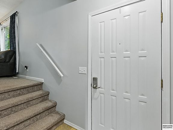4th image of 7209 S 132nd Ave