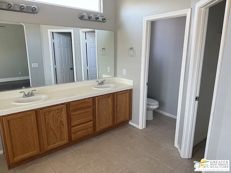 12385 Sumac Dr — Photo 11